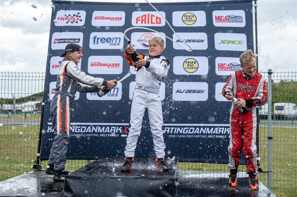 Stor fest på podiet for Mini 60!
(Foto: Niklas Majgaard, Boxengasse.dk/DanishKartingLeague)